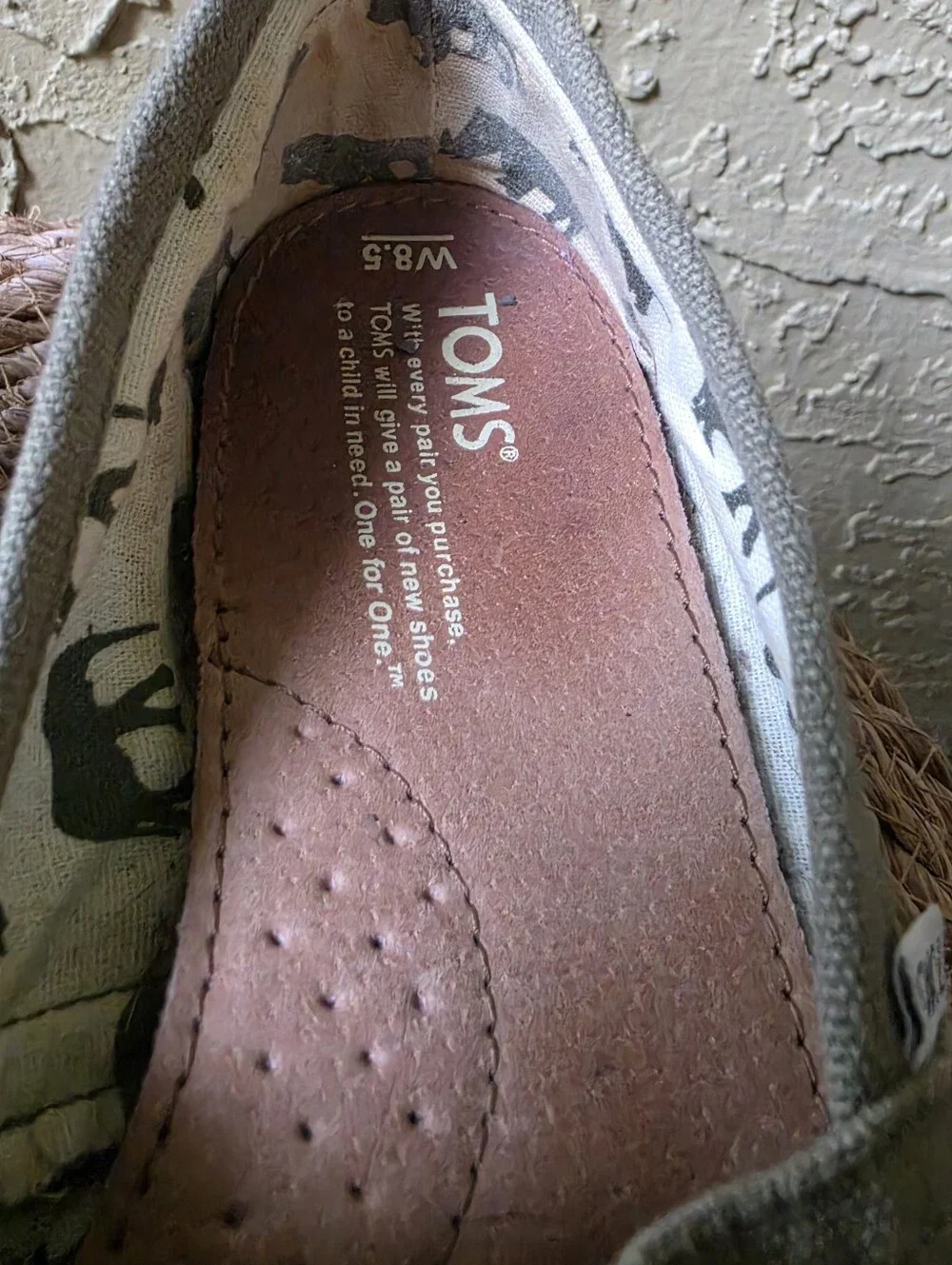 TOMS Olive Green Canvas Classic Alpargata Slip-On Flats – Women's Size 8.5